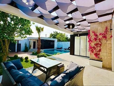 Kirayə verilir 4 otaqlı həyət evi 250 m²