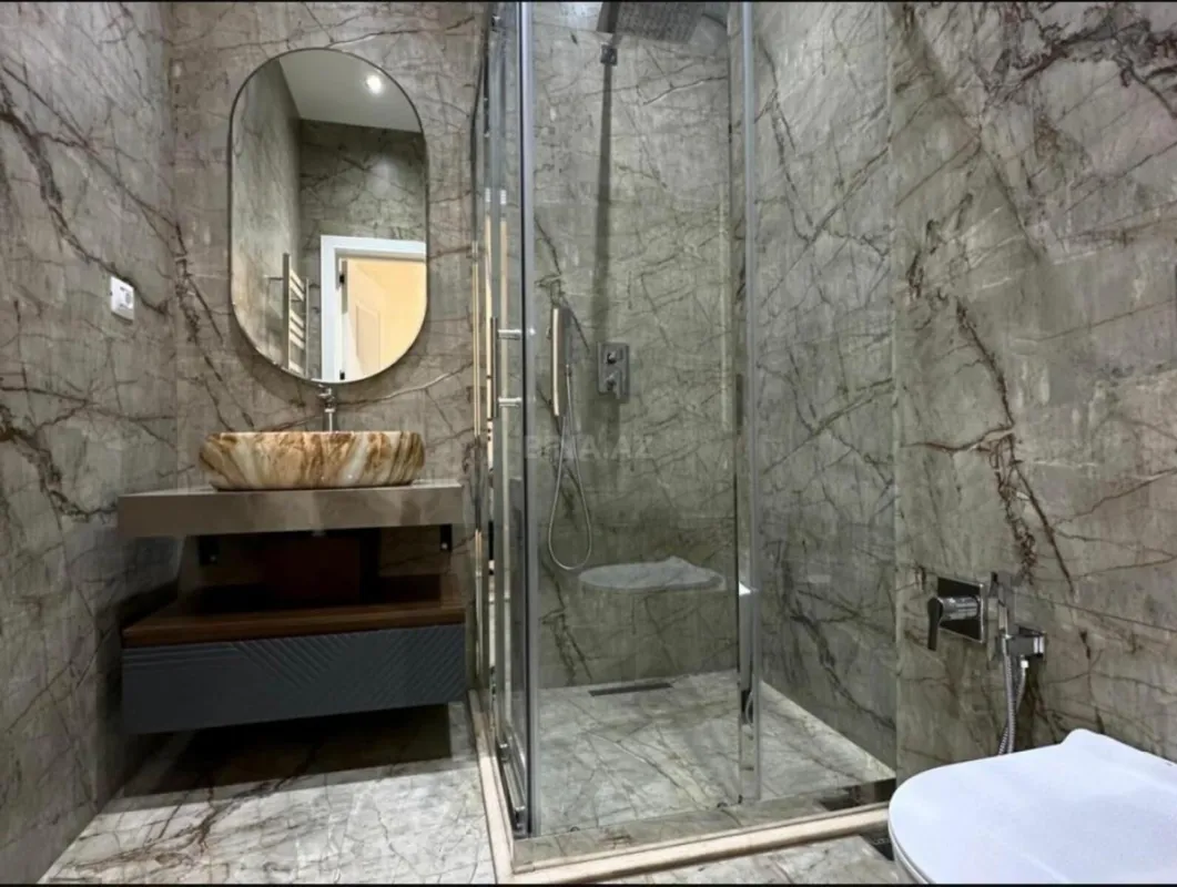 Kirayə verilir 4 otaqlı həyət evi 250 m²