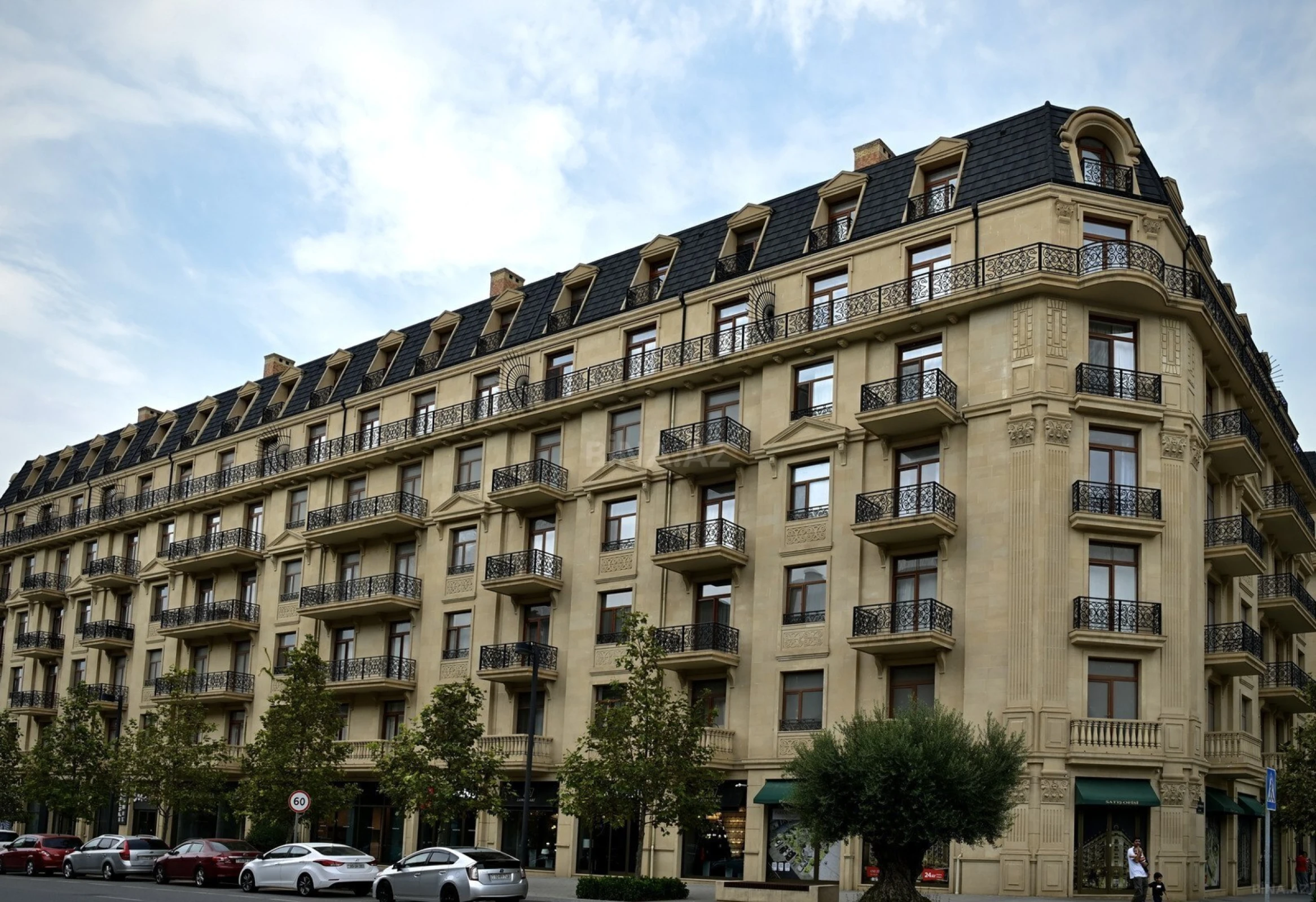 Kirayə verilir 3 otaqlı mənzil 134 m²