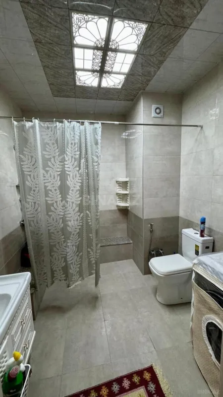 Kirayə verilir 3 otaqlı mənzil 134 m²