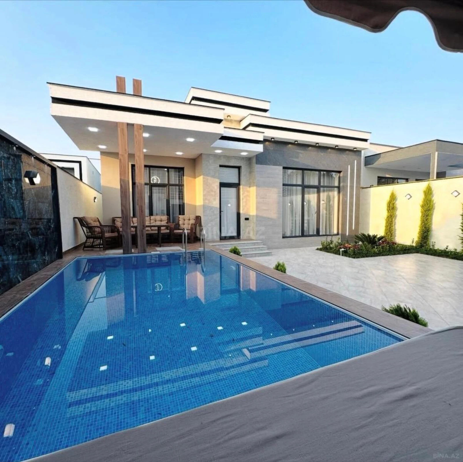 Kirayə verilir 4 otaqlı həyət evi 200 m²