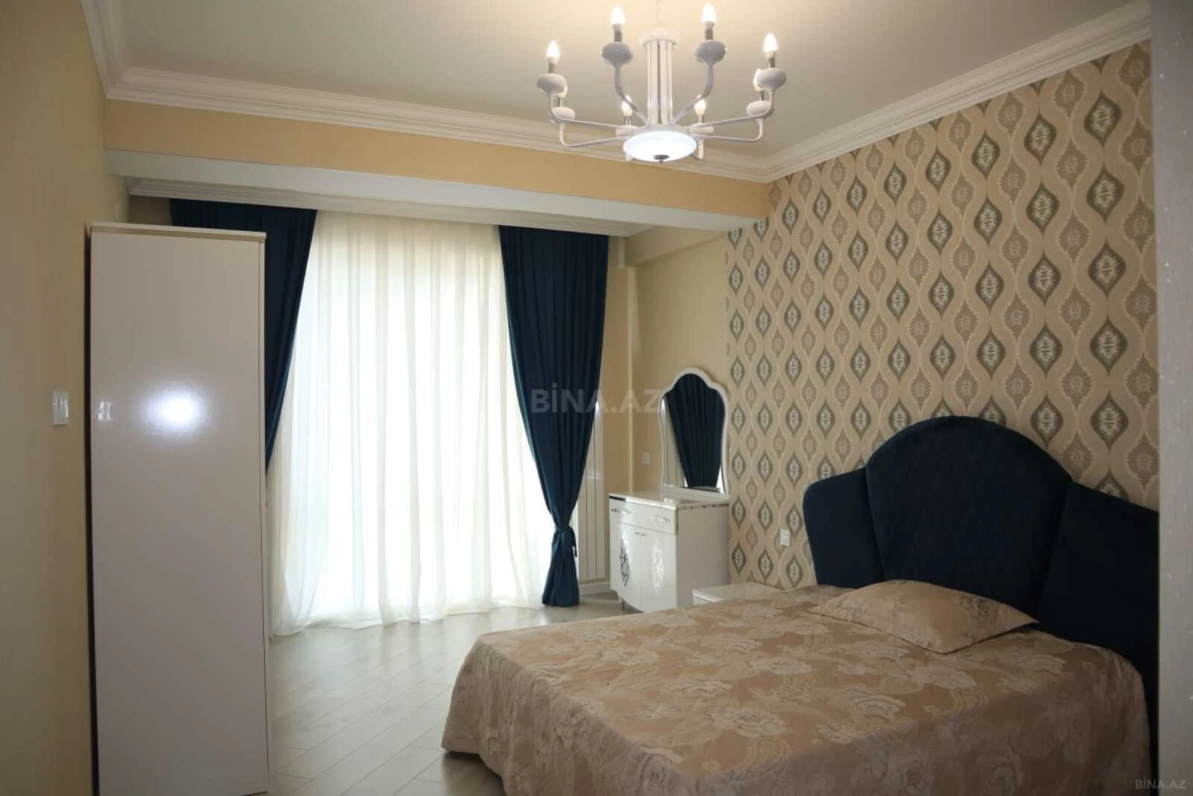 Kirayə verilir 3 otaqlı mənzil 105 m²