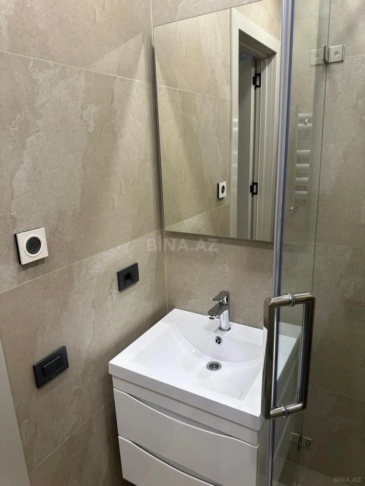 Kirayə verilir 3 otaqlı mənzil 95 m²
