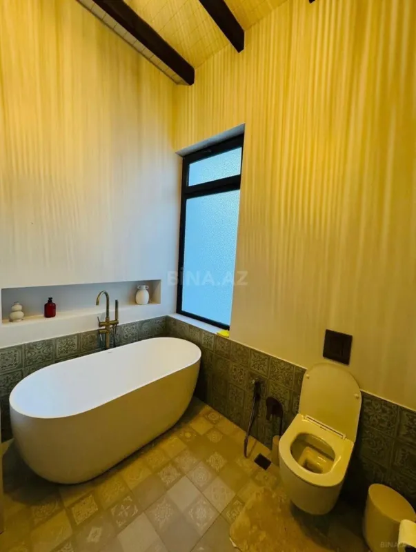 Kirayə verilir 4 otaqlı həyət evi 200 m²