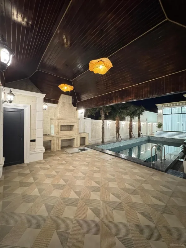 Satılır 5 otaqlı həyət evi 300 m²