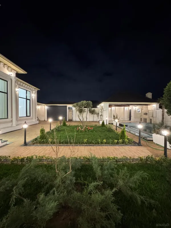 Satılır 5 otaqlı həyət evi 300 m²