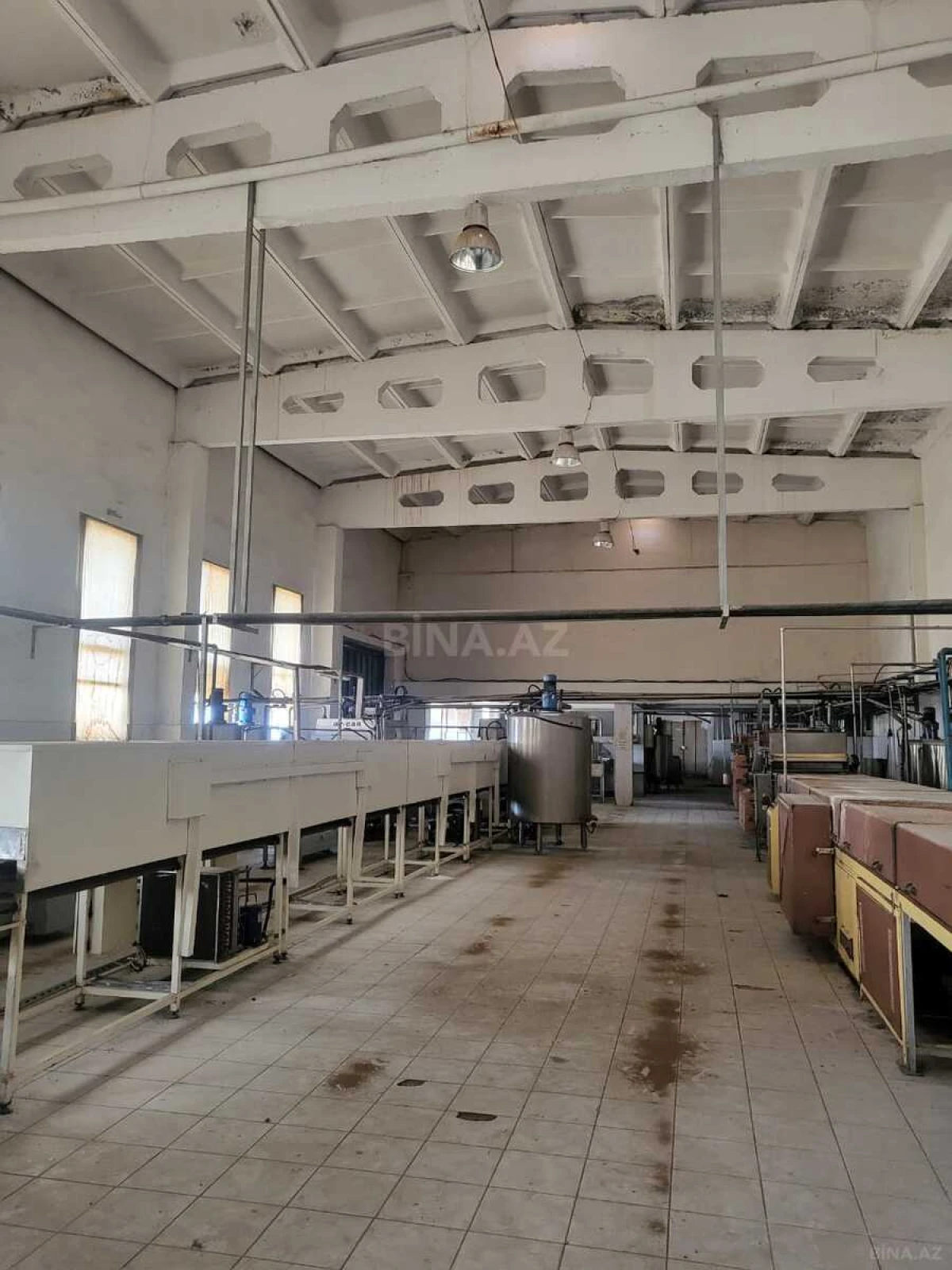 Satılır obyekt 4000 m²