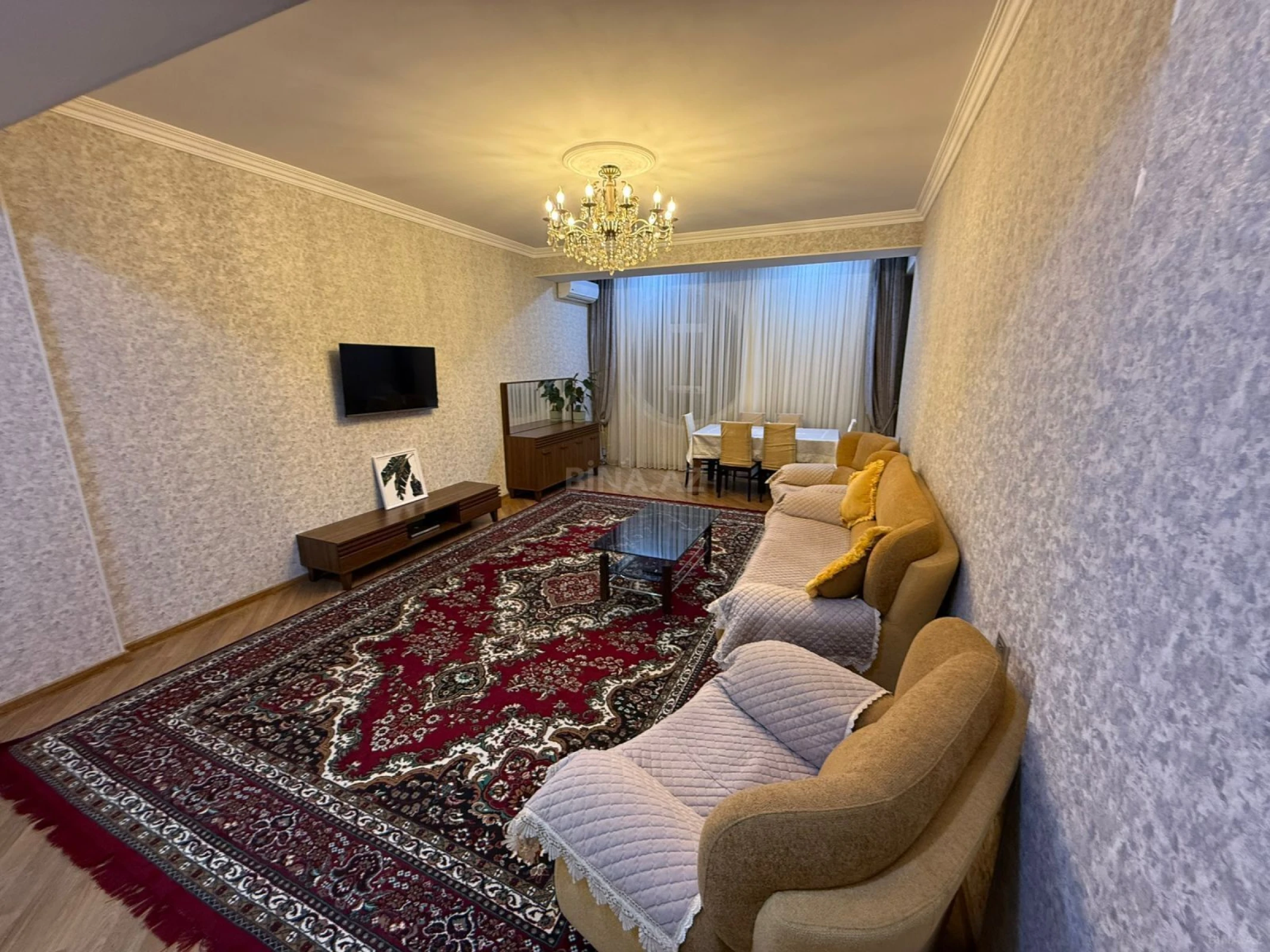 Kirayə verilir 3 otaqlı mənzil 124 m²