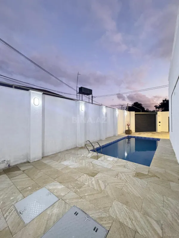 Satılır 5 otaqlı həyət evi 220 m²