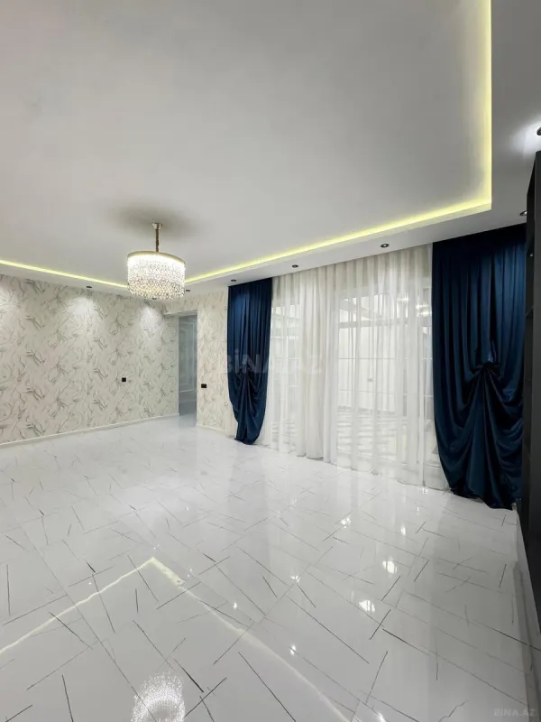 Satılır 5 otaqlı həyət evi 220 m²