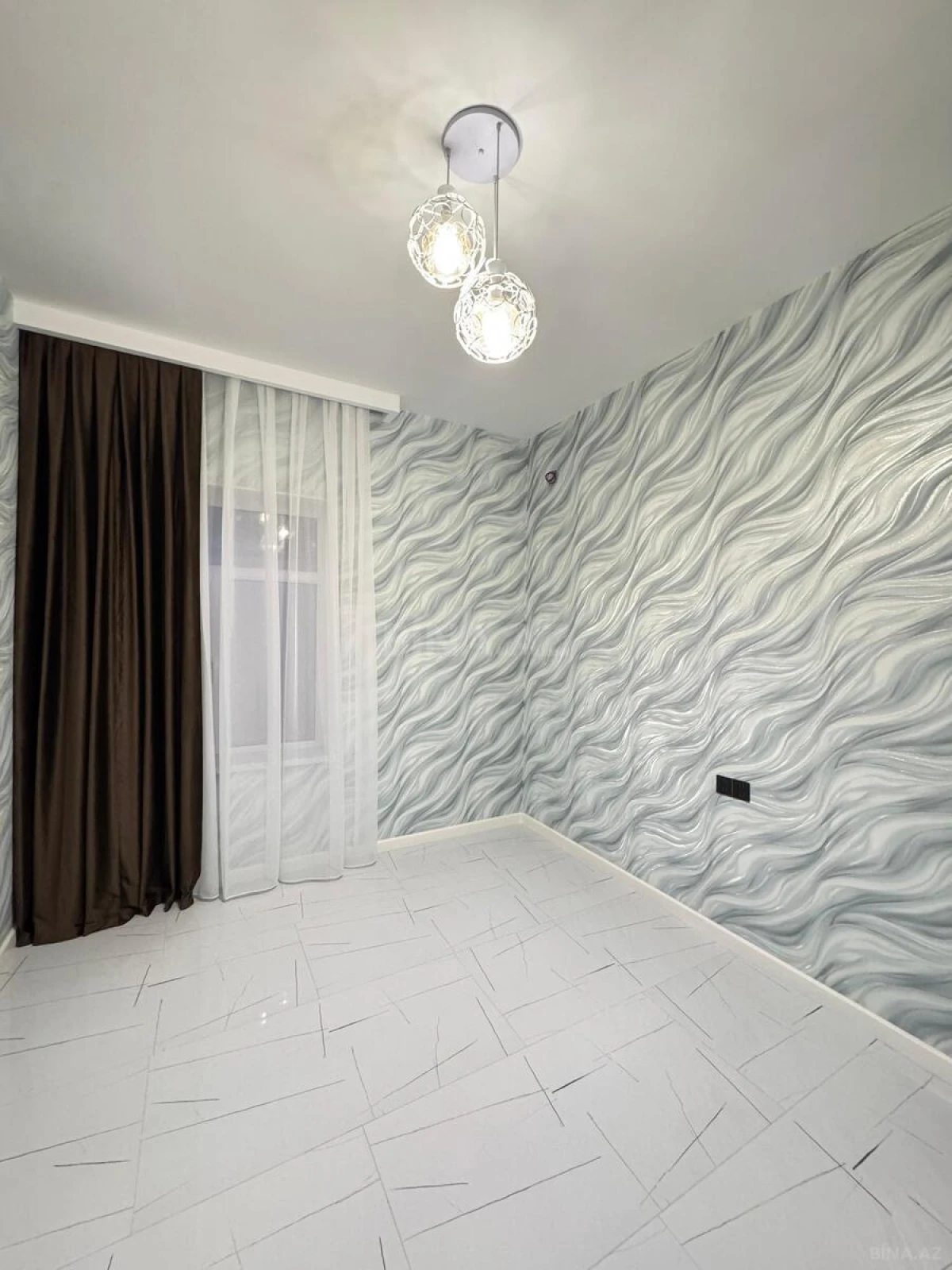 Satılır 5 otaqlı həyət evi 220 m²