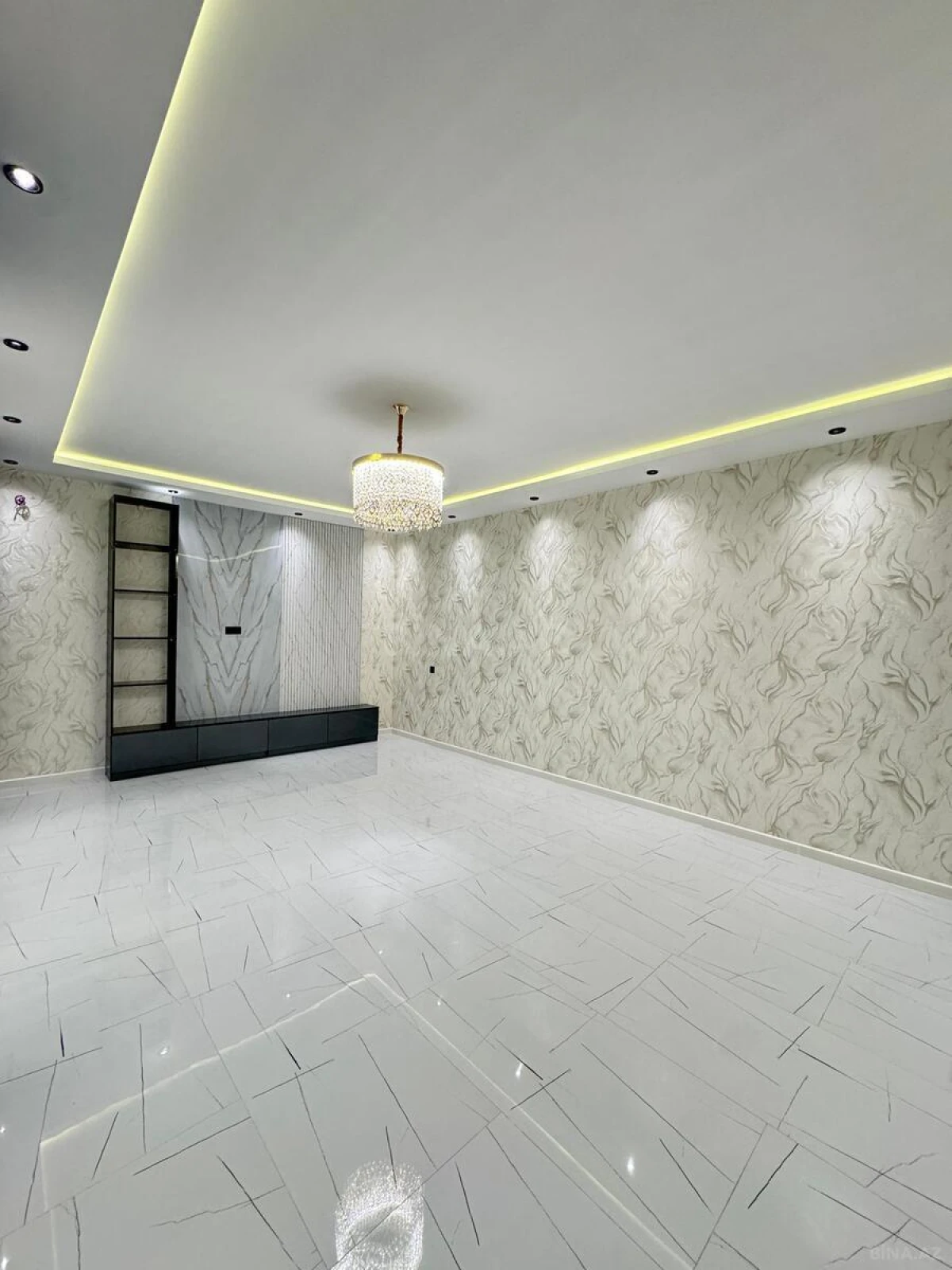 Satılır 5 otaqlı həyət evi 220 m²