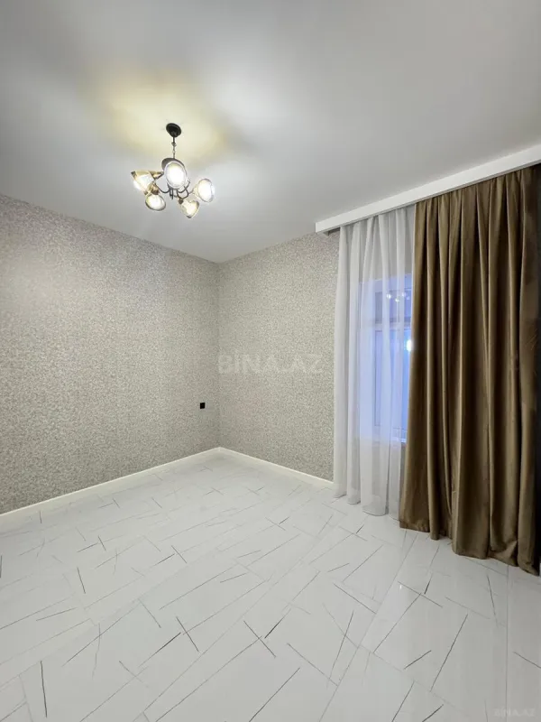 Satılır 5 otaqlı həyət evi 220 m²