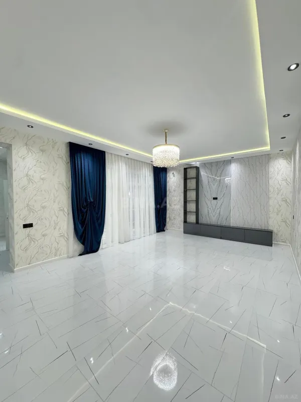 Satılır 5 otaqlı həyət evi 220 m²