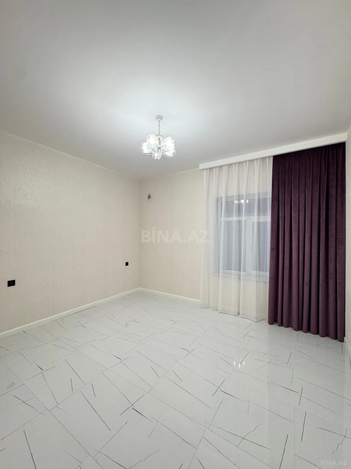 Satılır 5 otaqlı həyət evi 220 m²