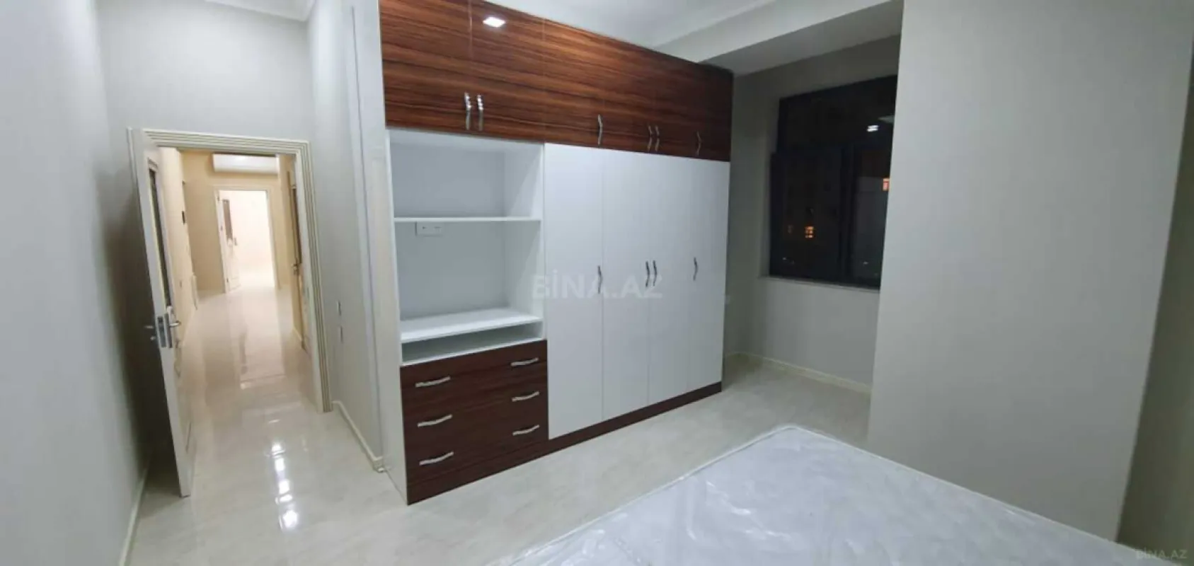 Kirayə verilir 3 otaqlı mənzil 91 m²