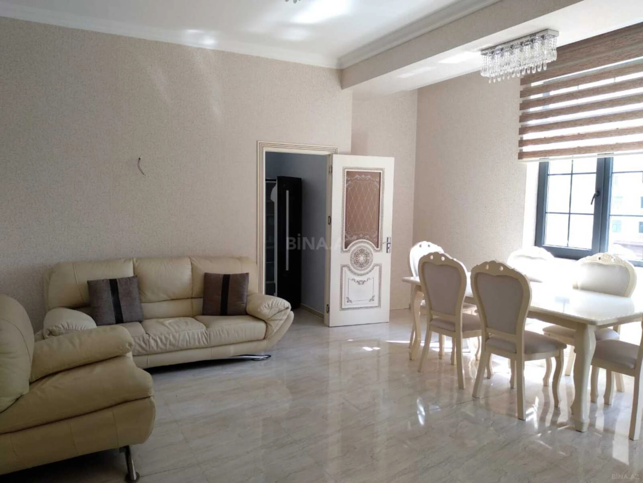 Kirayə verilir 3 otaqlı mənzil 91 m²
