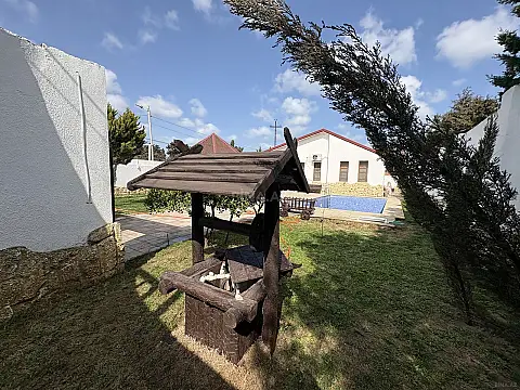 Kirayə verilir 5 otaqlı həyət evi 250 m²