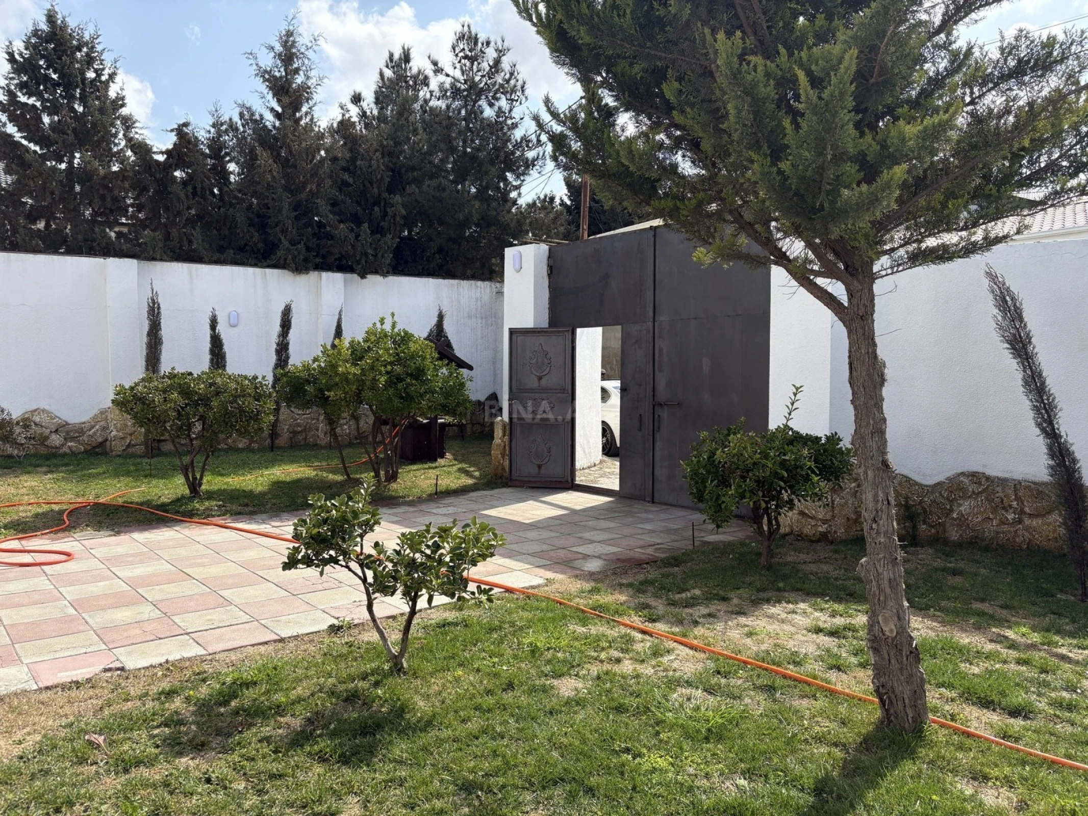 Kirayə verilir 5 otaqlı həyət evi 250 m²