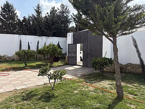 Kirayə verilir 5 otaqlı həyət evi 250 m²