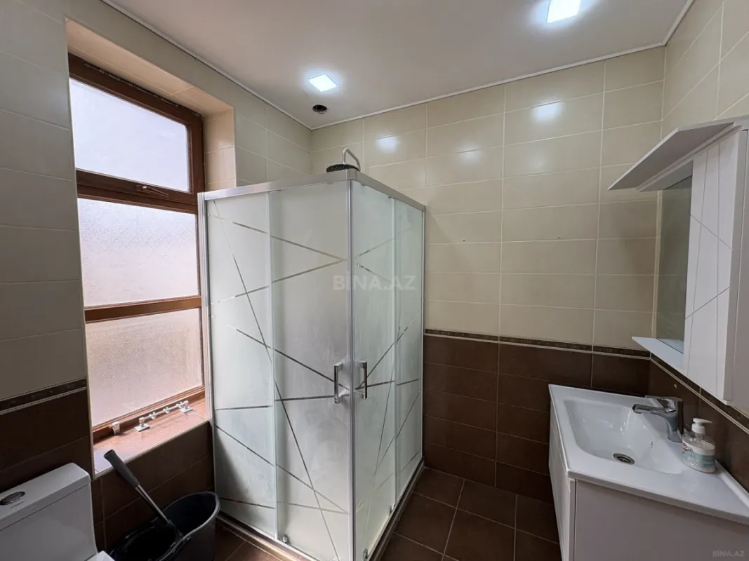 Kirayə verilir 5 otaqlı həyət evi 250 m²
