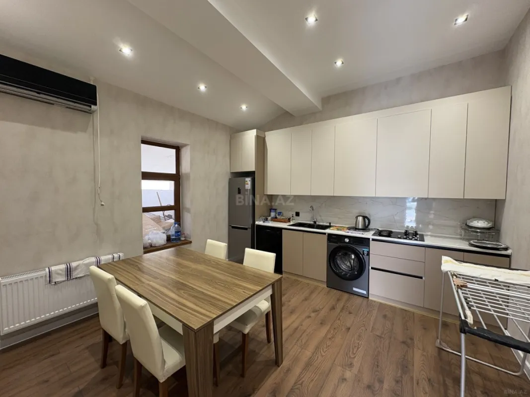 Kirayə verilir 5 otaqlı həyət evi 250 m²