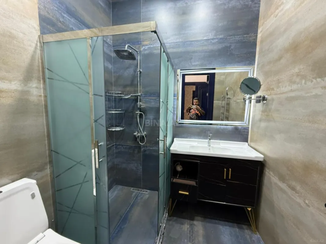 Kirayə verilir 5 otaqlı həyət evi 340 m²