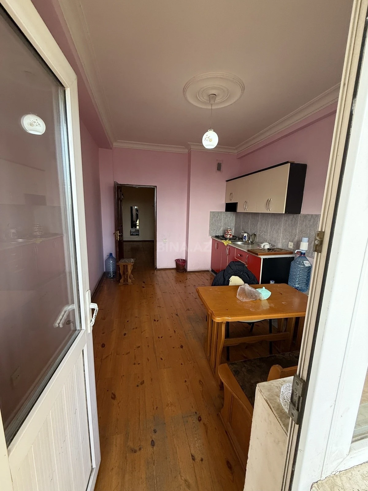 Satılır 4 otaqlı mənzil 160 m²