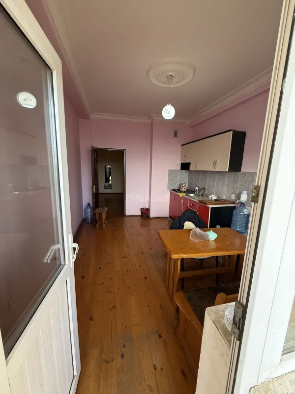 Satılır 4 otaqlı mənzil 160 m²