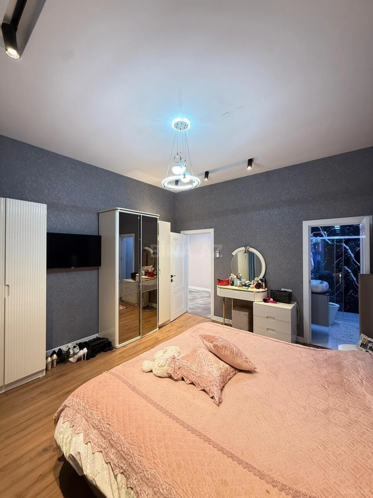 Kirayə verilir 5 otaqlı həyət evi 280 m²