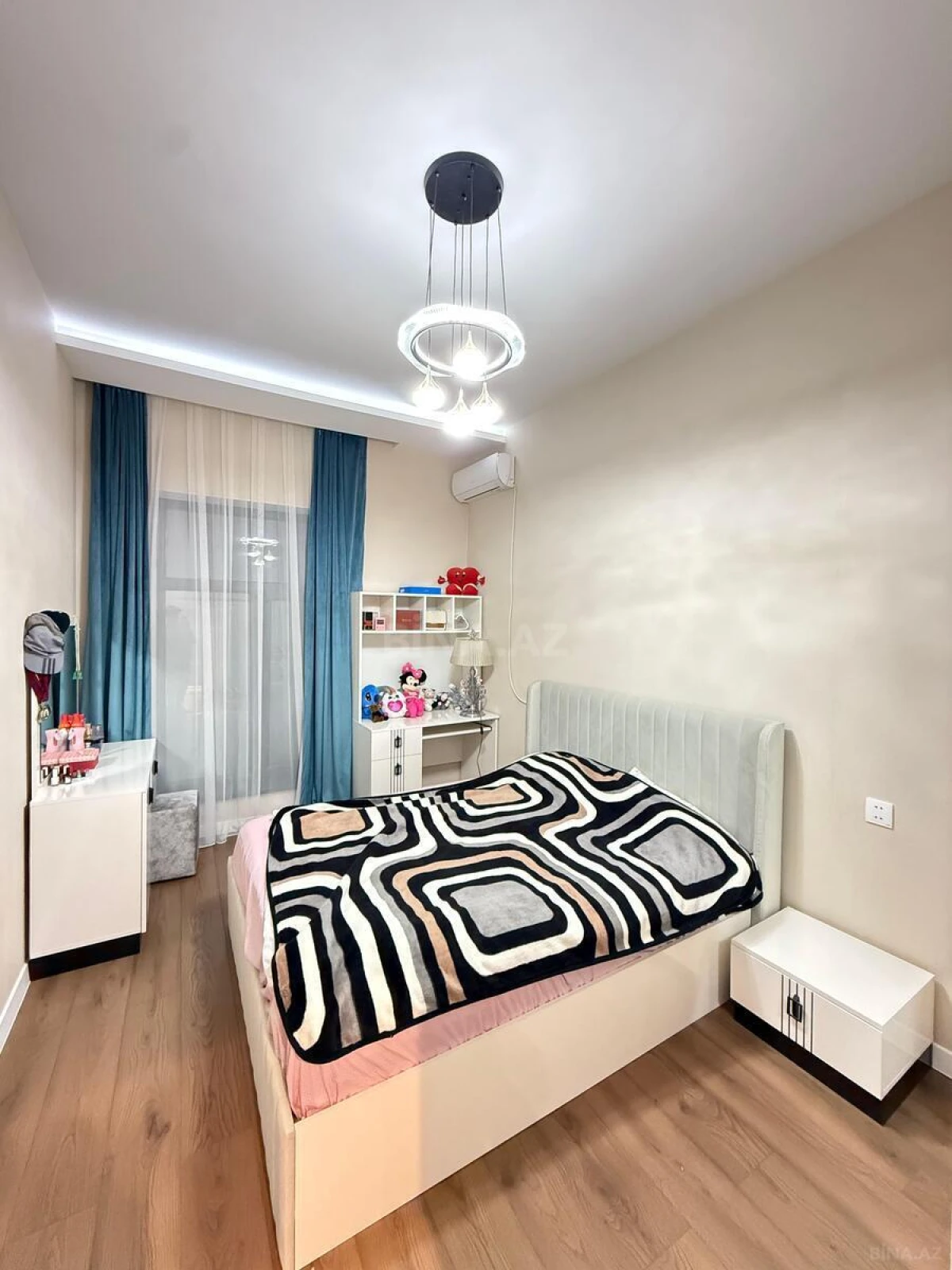 Kirayə verilir 5 otaqlı həyət evi 280 m²