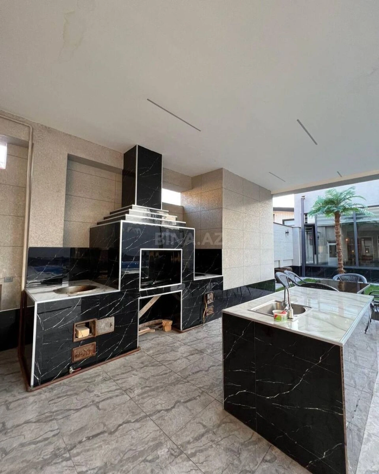 Kirayə verilir 6 otaqlı həyət evi 450 m²