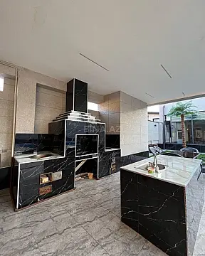 Kirayə verilir 6 otaqlı həyət evi 450 m²
