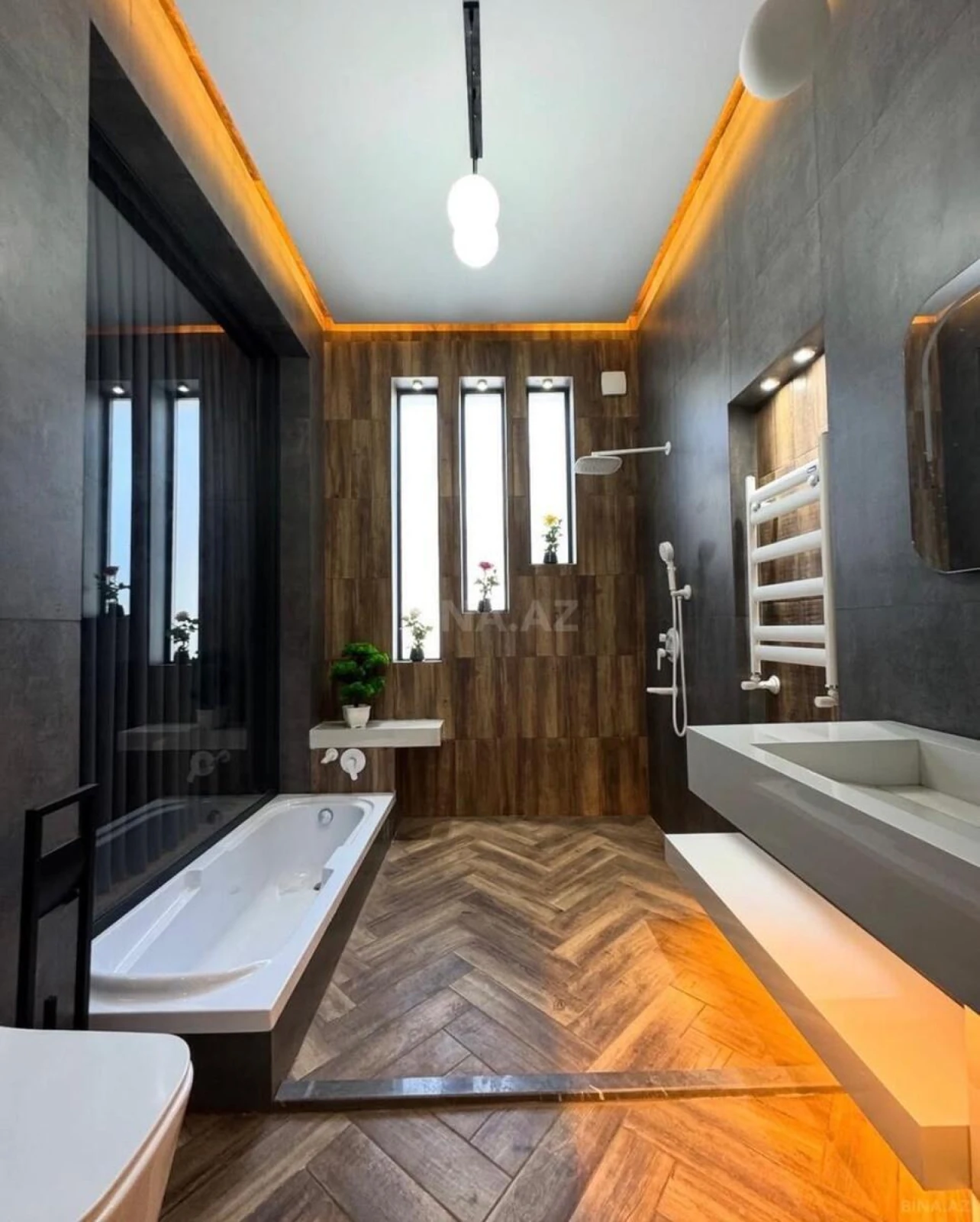 Kirayə verilir 5 otaqlı həyət evi 340 m²