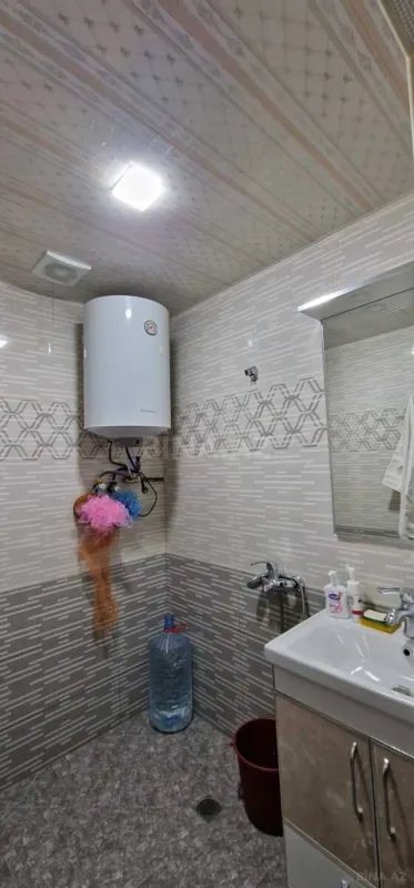 Satılır 2 otaqlı mənzil 57 m²
