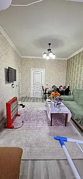 Satılır 2 otaqlı mənzil 57 m²