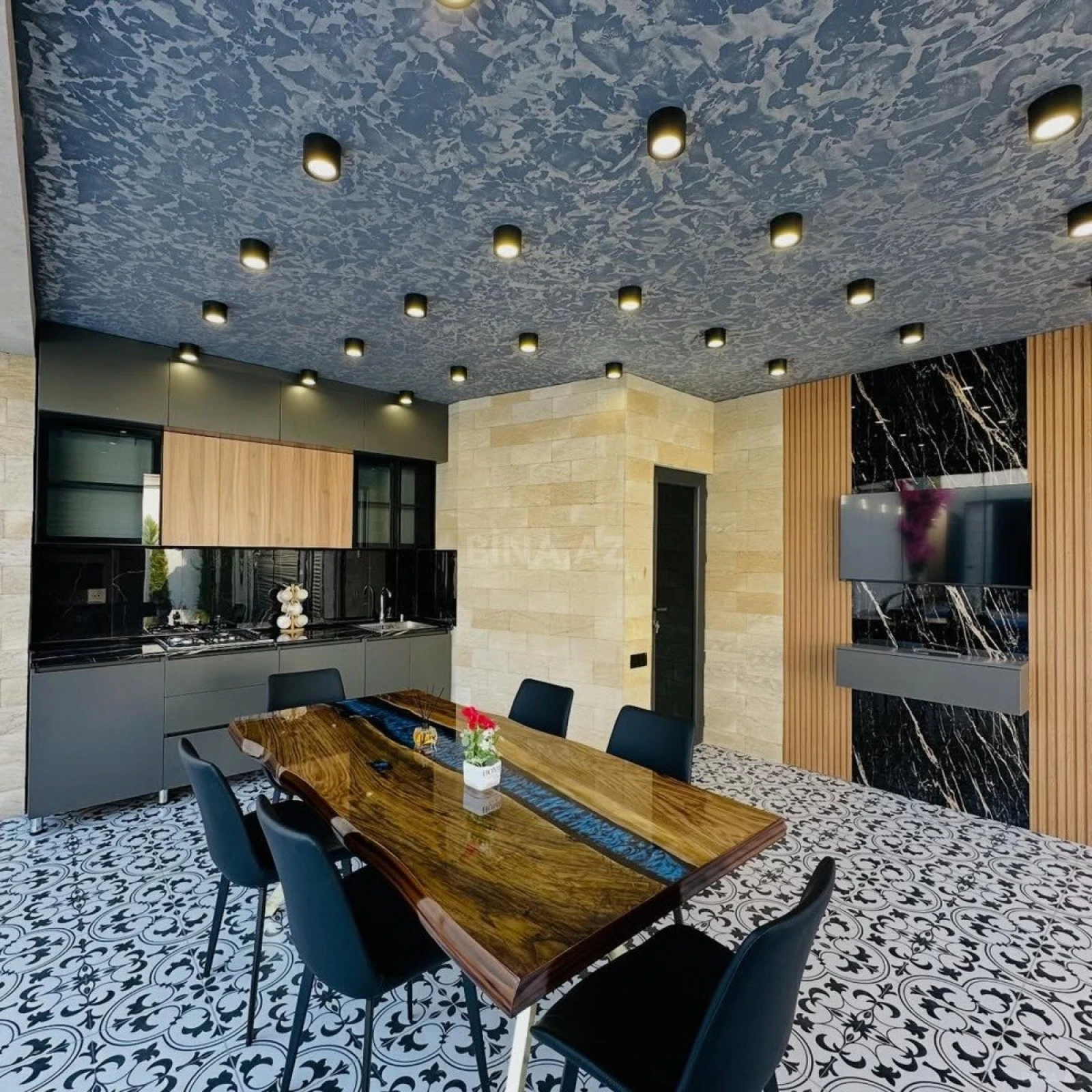 Kirayə verilir 4 otaqlı həyət evi 250 m²