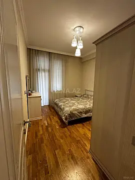 Satılır 3 otaqlı mənzil 115 m²