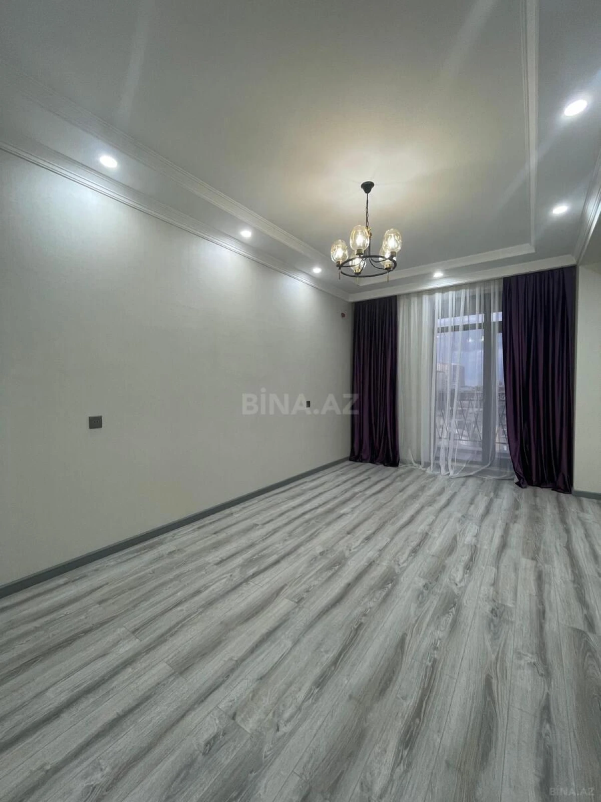 Satılır 2 otaqlı mənzil 85 m²