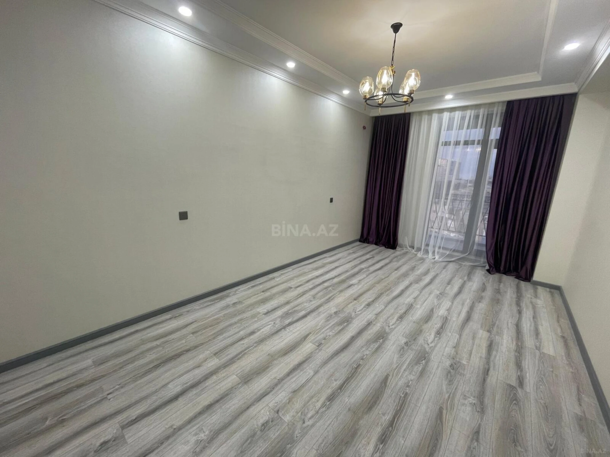 Satılır 2 otaqlı mənzil 85 m²