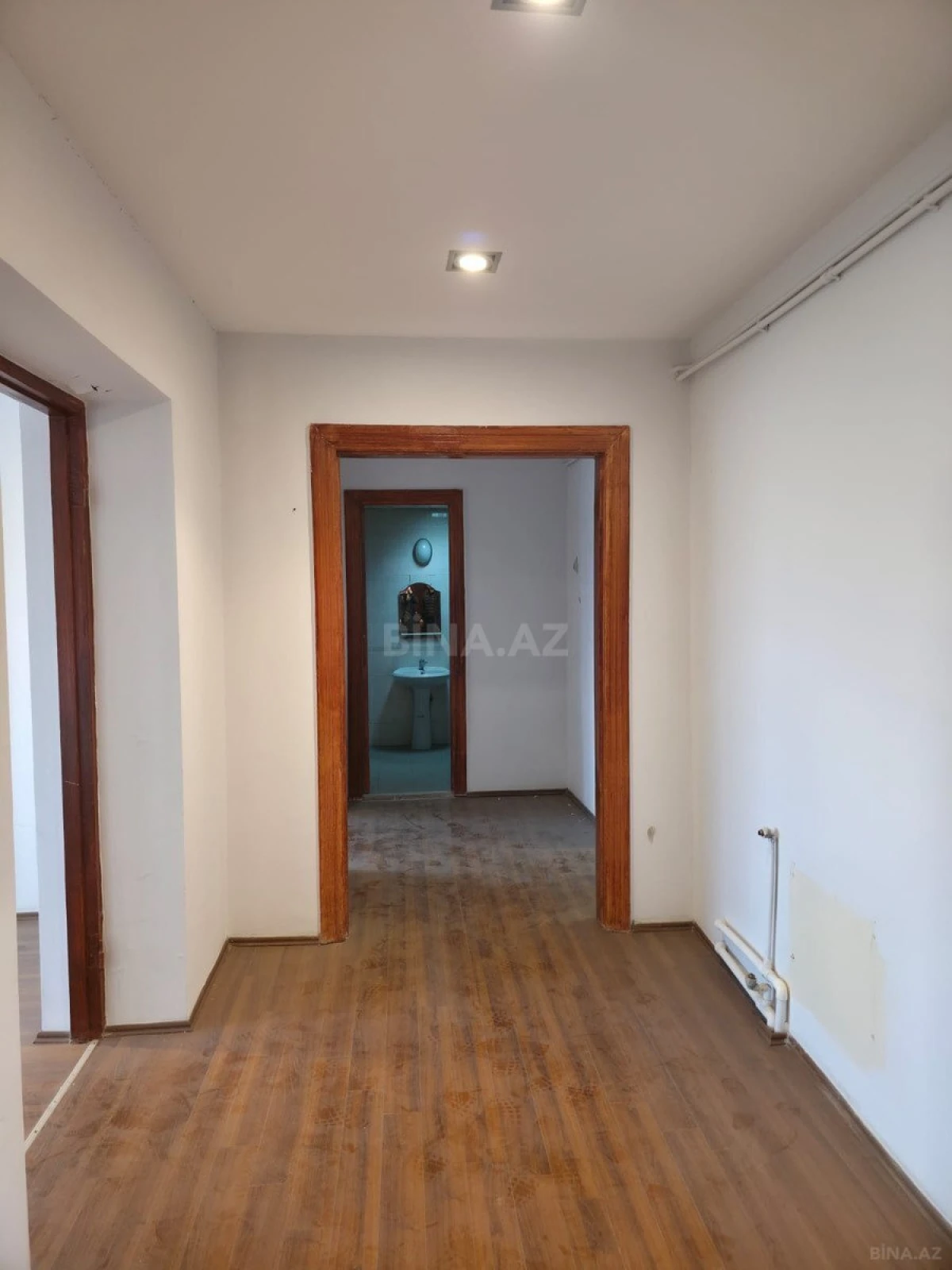 Satılır 3 otaqlı mənzil 120 m²