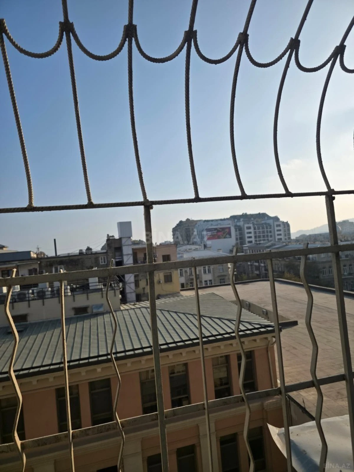 Satılır 3 otaqlı mənzil 120 m²