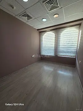 Kirayə verilir 3 otaqlı ofis 110 m²