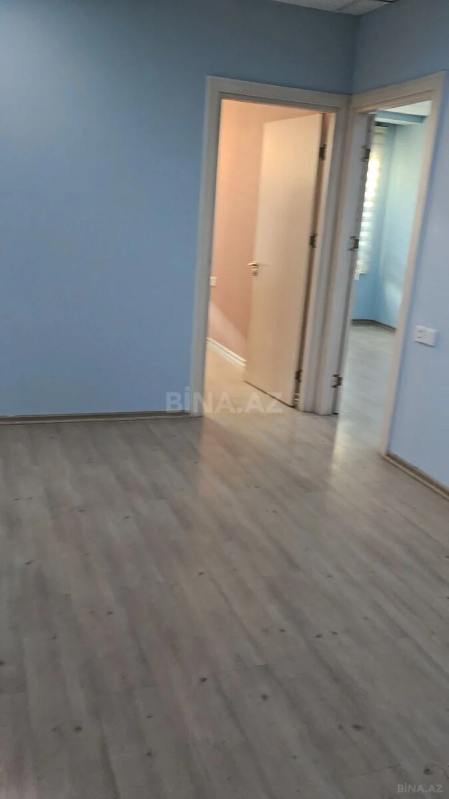 Kirayə verilir 3 otaqlı ofis 110 m²