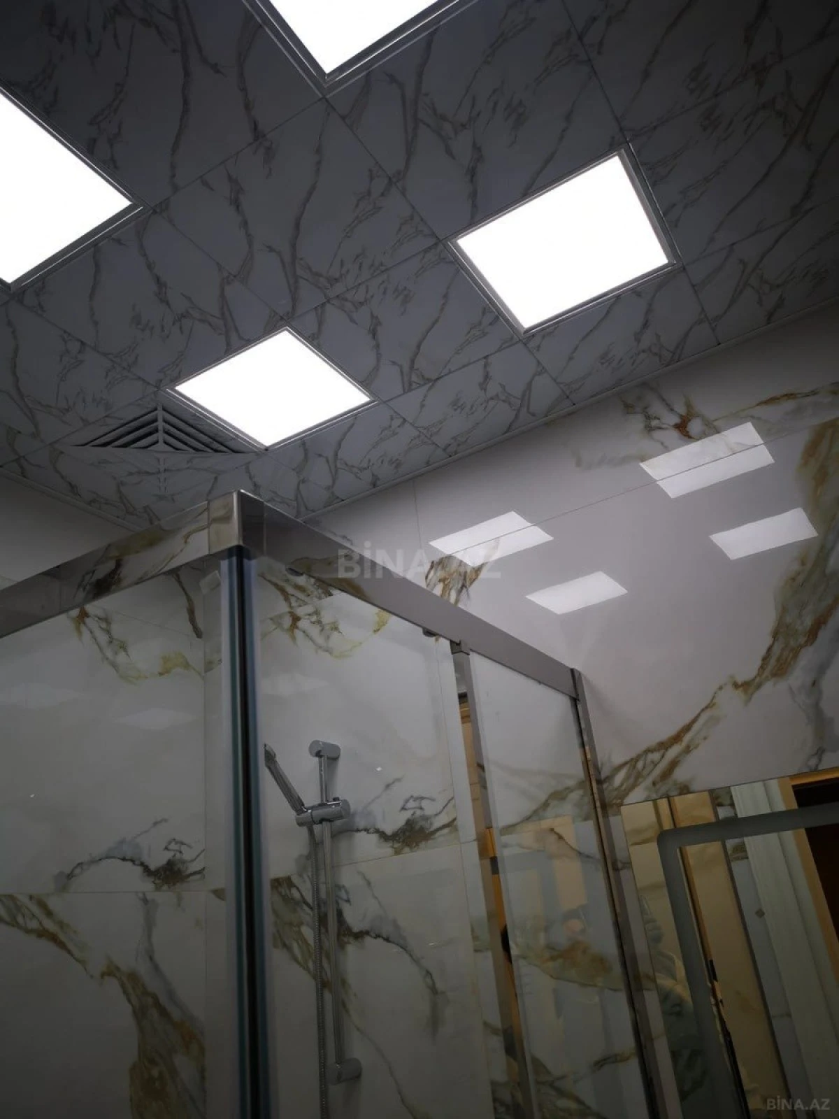 Kirayə verilir 2 otaqlı mənzil 65 m²