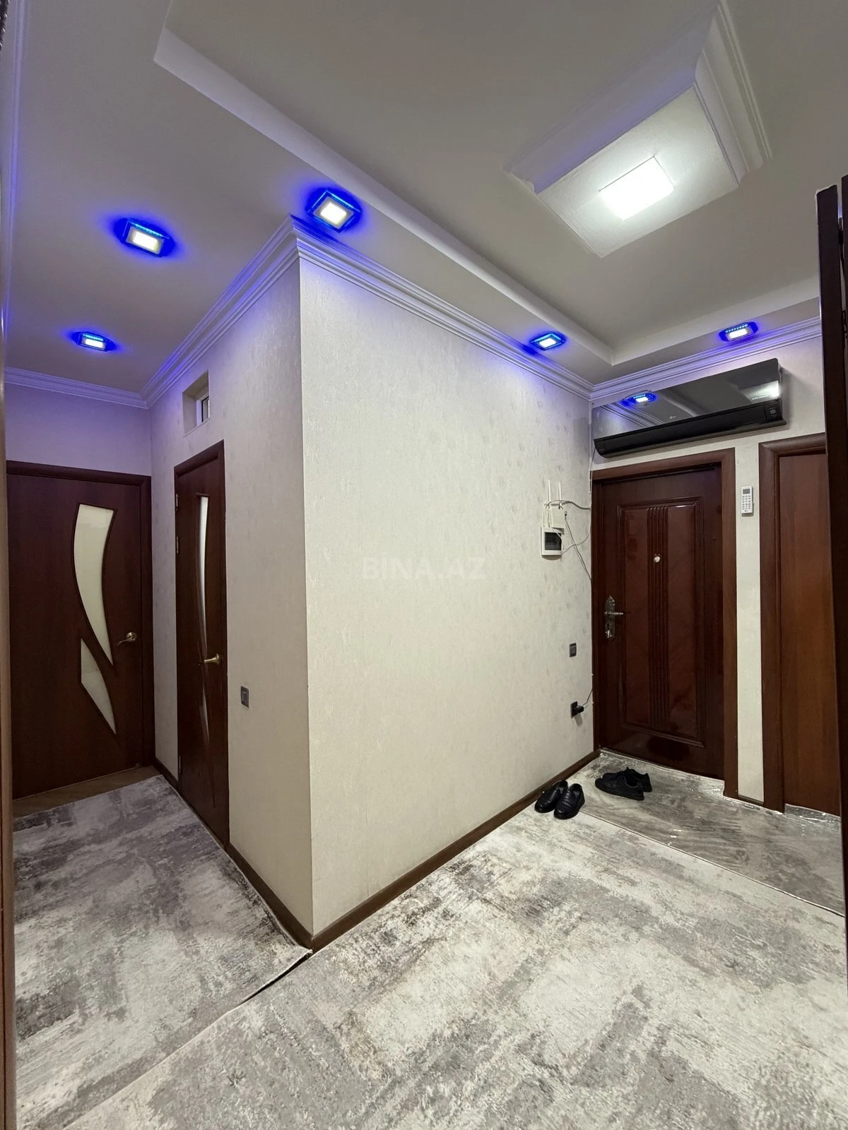 Satılır 4 otaqlı mənzil 100 m²