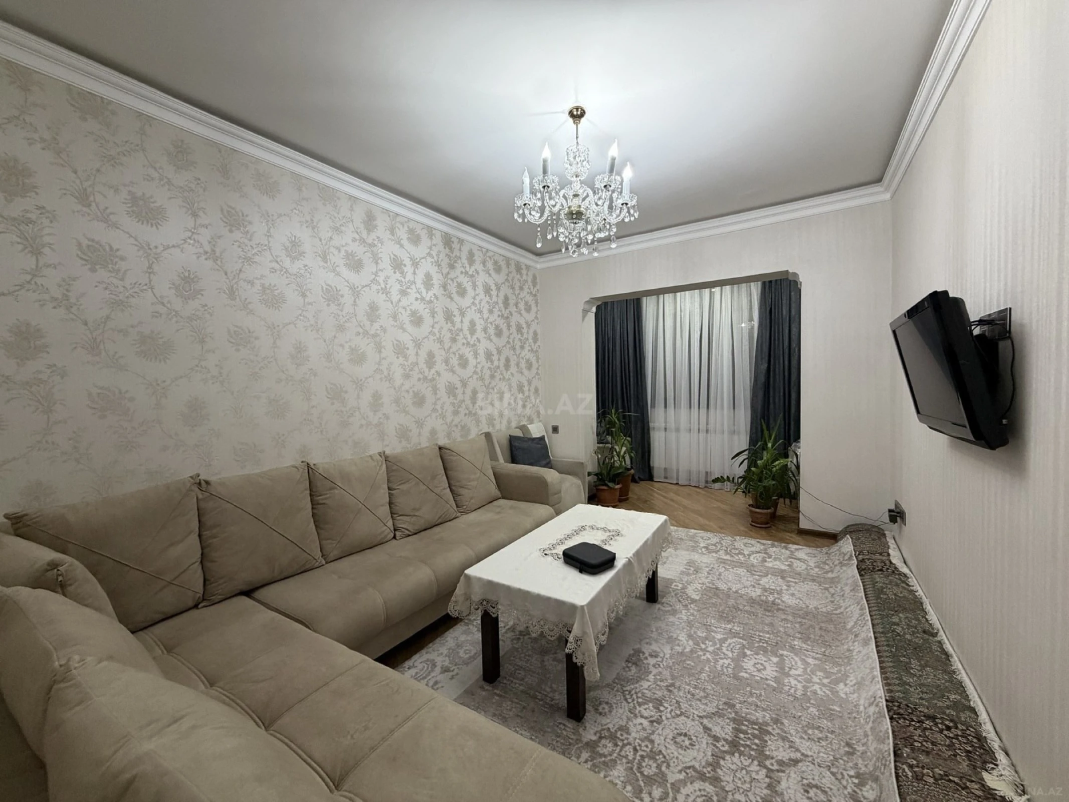 Satılır 4 otaqlı mənzil 100 m²