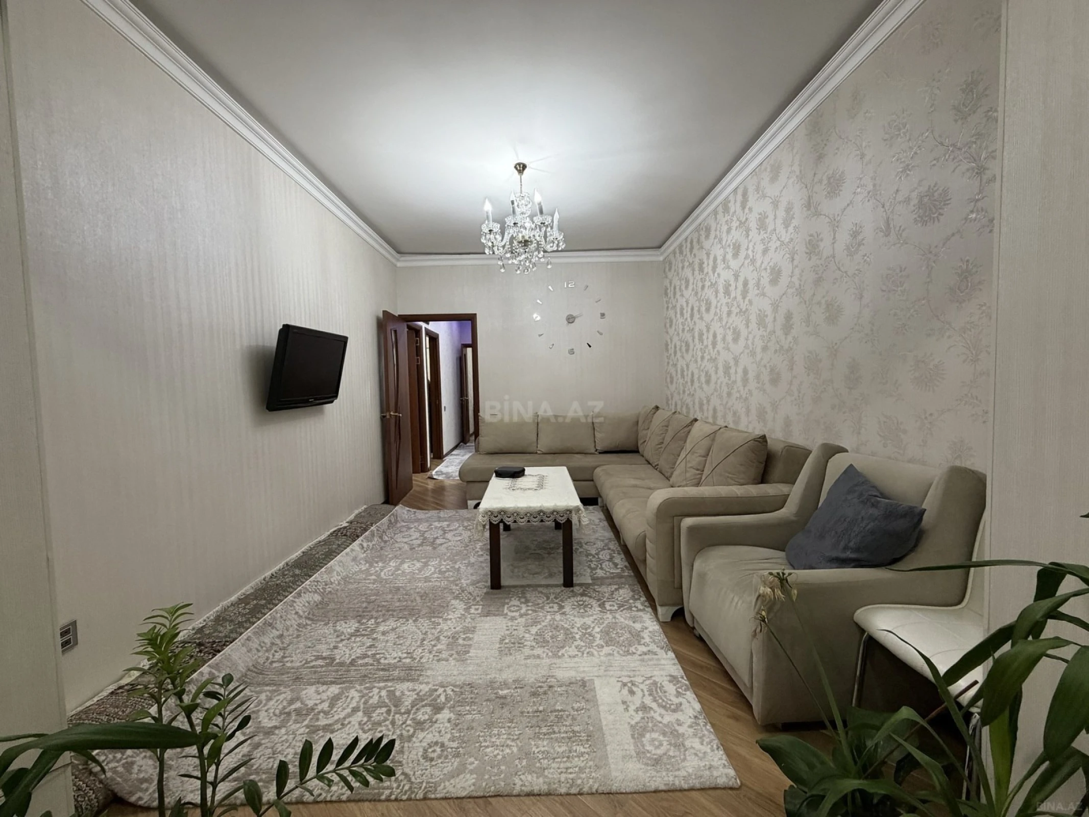 Satılır 4 otaqlı mənzil 100 m²