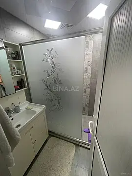 Satılır 6 otaqlı həyət evi 220 m²