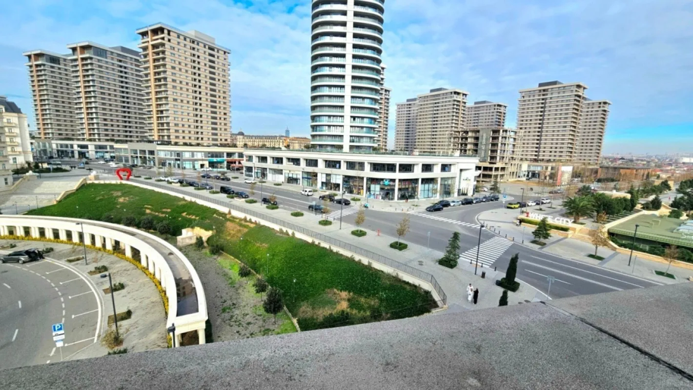 Satılır 3 otaqlı mənzil 119 m²